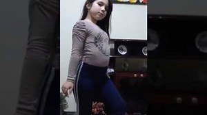 ||Menina Dançando Anita