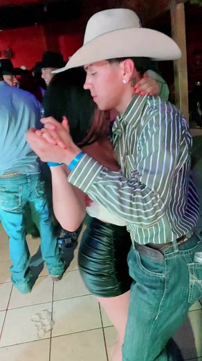 Negar Que Te Amo: Pasos de Baile para Parejas
