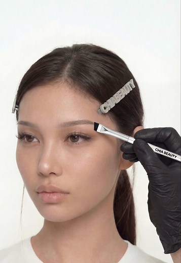 Enhance Your Brows: Natural Shaping & Design Ideas
