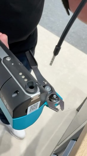 CRIMPHANDY von @phoenixcontact1923 auf der @lightbuildingfrankfurt fasziniert mich immer wieder. © Alle Rechte vorbehalten ↭ ↭ ↭ ↭ ↭ ↭ ↭ ↭ ↭ ↭ ↭ ↭ ↭ ↭ ↭ ↭ ↭ ↭ #liebezumelektrohandwerk ↭ ↭ ↭ ↭ ↭ ↭ ↭ ↭ ↭ ↭ ↭ ↭ ↭ ↭ ↭ ↭ ↭ ↭ Dieser Beitrag könnte Werbung enthalten. ↭ ↭ ↭ ↭ ↭ ↭ ↭ ↭ ↭ ↭ ↭ ↭ ↭ ↭ ↭ ↭ ↭ ↭ #elektroinstallation #elektroinstallateur #elektrik #elektronikerinfürenergieundgebäudetechnik #elektro #elektrotechnik #elektrohandwerk #elektriker #lightandbuilding | Der stromdesigner elektriker