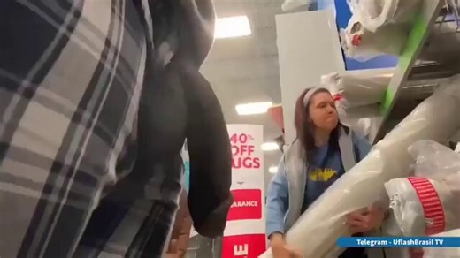 RT @uflash_01: Ebony gets followed around the store by BBC 🍆 https://t.co/ijDqqKHRBbcheck out my b...io for more longer uncut win videos…