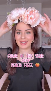 اللون المختار لعام ٢٠٢٤ هو المشمشي Color of the year 2024 is peach fuzz .. lets create a look using all peach colors 🍑 . . -heavy petal palette by ColourPop -face base Bobbi Brown Cosmetics - glitter glue for soarjle shimmer NYX Professional Makeup -concealer ( 3 N ) Milk Makeup -liquid bronzer ( mesmerize ) Rare Beauty -101 foundation brush BK Beauty -bronze stick Pixi Beauty -liquid blush ( rose cloud ) Palladio Beauty -loose powder ( cherry blossom) Huda Beauty -highlighter theBalm . . . #ma