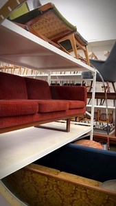 Backlit German vanity mirror from the late '60s ✨ #danishmodern #danishdesign #midcentury #midcenturymodern #interiordesign #1960s #1970s #vintage | Mid Century Møbler | Facebook