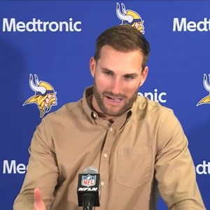 Minnesota Vikings QB Kirk Cousins took a page out of the Texas Rangers book by playing Creed during Sunday's pregame. 🎵 | CBS Sports