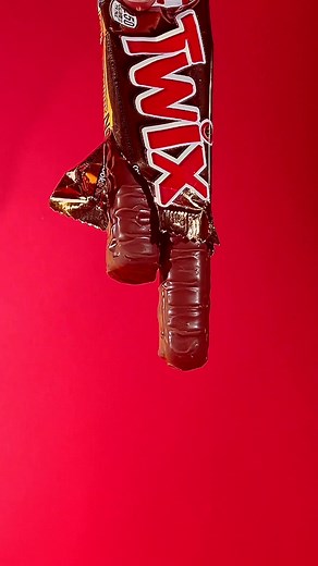 Yes, we did put full Twix Bars INSIDE Krispy Kreme Doughnuts…we’ll just leave this here 😍🍩 🍫 | Krispy Kreme Doughnuts