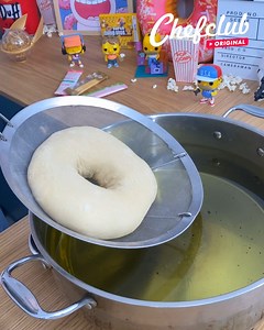 362K views · 1.6K reactions | El donut de los Simpson! Únete a ellos y disfruta de este donut gigante!  | Chefclub Bolivia | Facebook