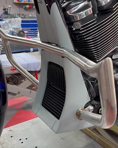 Check out Bagger Nations Mini Monkey Engine Guard and the Two Piece Swoop Chin Spoiler! Aggressive, all business styling made right here in Phoenix. #paulyaffeoriginals #quality #baggernation #innovation #bagger #roadglide #streetglide #roadking #harleydavidson #engineguard #sexy #paulyaffe | Paul Yaffe Originals