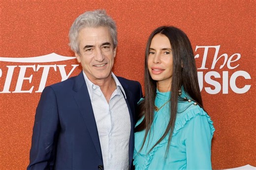 Dermot Mulroney files for divorce from Prima Apollinaare after 15 years, requests spousal support - NewsBreak