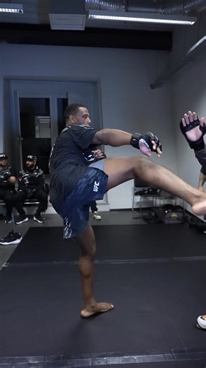 Locker room cam 🎥 Not long until the main event! #UFCBaku | Live on ESPN and UFC Fight Pass | UFC