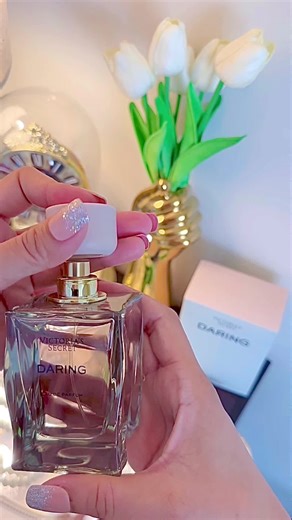 Découvrez le parfum audacieux Daring de Victoria's Secret