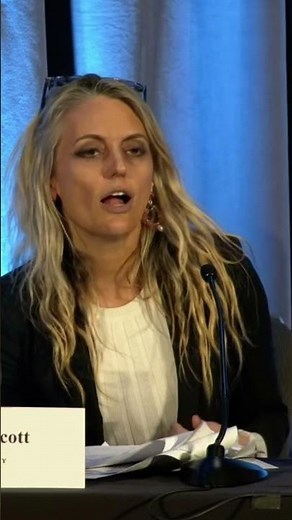 Prof. Jenn Mascott at #EBRXII.