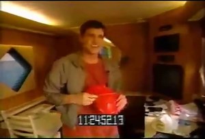 17 reactions | Dumb and Dumber (1994) Behind the Scenes - Directed by Peter Farrelly #behindthescenes #cgo #JimCarrey #JeffDaniels #LaurenHolly | CgoMovies | Facebook