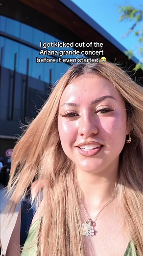 Got Kicked Out of an Ariana Grande Concert for Vlogging — What Happened