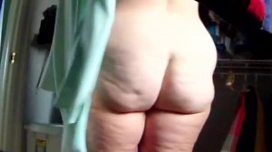 Big Butt Housewife s Fat Jiggly Ass Exposed 4