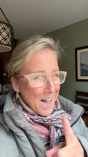 OMG…I walked straight into the men’s locker room at the gym the other day! 🙈 Guess that’s one way to snap back into the present — and a good reminder to slow down and pay attention. 😳 Check out the full story in my latest blog at https://www.herpathbegins.com/ 💫 Tell me I’m not the only one who’s done something like this… 😂👇 #relatablemoments #mindfulliving #lifelessons #funnystory #womensupportingwomen #herpathbegins | Lisa White Burns