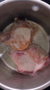 Instant Pot Pork Chops with Mushroom Gravy: tender, juicy pork chops smothered in a rich, creamy mushroom gravy – all in a fraction of the time. 🍄🥩Recipe in comments⬇️⬇️⬇️ | JoCooks