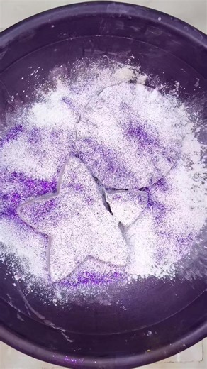 87K views · 738 reactions | Dusting Powder On Reformed Gym Chalks Asmr Video #reelsfbシ #viralreels #viralreelsfb #trendingreels #reformedgymchalk #gymchalkasmr #trend #eating #asmr | Asmr_satisfyby_Paro | Facebook