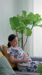 Are you pregnant or planning a pregnancy? Make sure you’re getting enough folate in your diet – about 400 micrograms a day. A folate deficiency can lead to complications, birth defects and even anemia. Folic acid is the synthetic version of folate and is often found in fortified foods and supplements. If you think you have a folate deficiency, talk to your doctor. To learn more, visit: https://bit.ly/40cTHgS #HealthierTomorrows #BirthDefectsAwarenessMonth | Medical City Plano