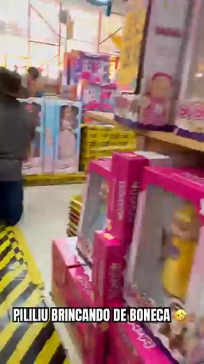 80K views · 3.8K reactions | Pililiu, foi pego brincando de boneca kkkkkkkkkkkk | Pililiu da Resenha | Facebook