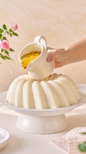 Tapioca Pudding 🧡 Perfect for ending special meals on a light note, this classic Brazilian recipe combines the smooth texture of tapioca with the creaminess of milk and coconut milk. Preparation time: 2 hours 30 minutes Serves: 8 🧡 Ingredients 1L milk 500g flaked tapioca (available at selected health stores) 500ml coconut milk 1 can sweetened condensed milk Granadilla pulp for serving 🧡 Method Place the flaked tapioca in a large bowl and set aside. In a Le Creuset Cast Iron Casserole, combine