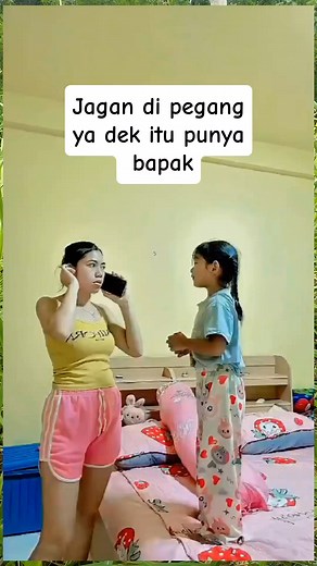 Jangan di pegang ya dek itu punya bapak entar bapak ngambek lo😁 #reelsviral #reelslucu #reelsfyp #hiburanfbfro #trendingfbfro | Bang Lano