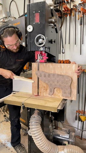 Who loves some elk?! End grain cutting board with a walnut and maple inlay. #woodworking #diy #cuttingboard #elkhunting #elkseason #elk | Two Moose Design