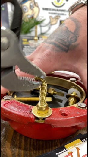 Are These The Best Toilet Bolts Ever Made? ​⁠ #plumbing #plumbing #diy #plumber | That Fix It Guy