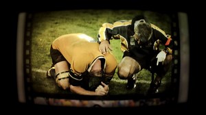 19 years after Justin Harrison threw his Rugby World Cup silver medal into Darling Harbour, RFU President Jeff Blackett surprised him with a replacement. You'll want to watch this ⤵ Via Channel 9 | England Rugby