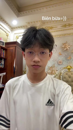 Video của Khánh Dương (@khduowng610) với bản nhạc Trốn tìm Sol7 - Đào Lê Nyk