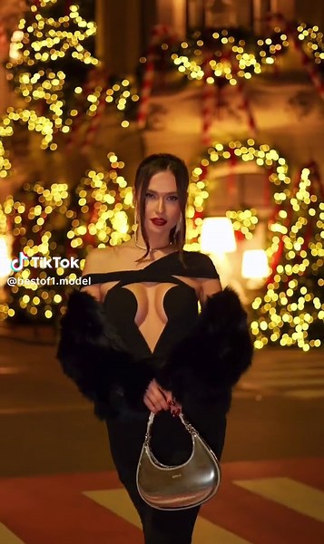 #modeling #fyp #viral #modelwalk #beautiful #luxurywoman #luxurymodel