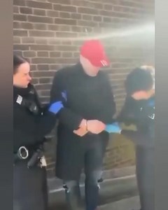 🚨BREAKING: Former Labour MP Ivor Caplin has been arrested for speaking sexually to an underage boy. Caplin a former defence minister arranged to meet a 15 year old boy for sex. Well done to STOP Stings for stinging this beast. We know why Labour voted down the CSE Inquiry don't we 🙄🤬 | Predator Awareness