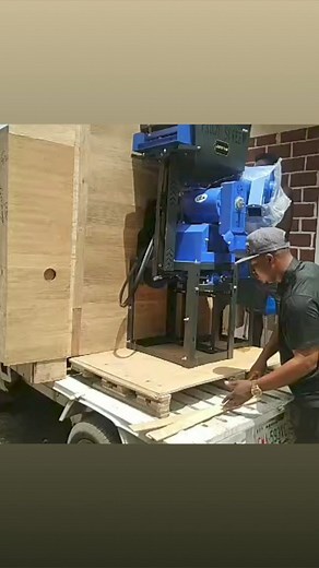 1.3K views · 18 reactions | Offloading 5 in 1 Combined rice milling & grinding machine, at our Nigeria outlet, for more details do connect with us on WhatsApp +66625828186 | Denraks Machinery | Facebook