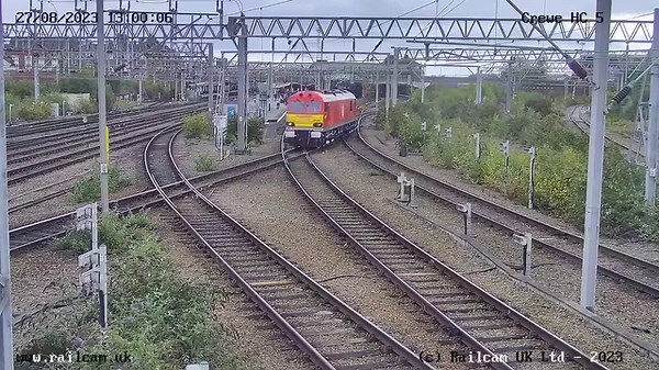 ⚡️Rare charter action for DB Cargo UK #Class92 92029, as it departs Crewe to pick up the return working of Branch Line Society's The Garsdale Growler. ℹ️ 0Z90 #Crewe T.M.D.(E) to #Carlisle 🎦 #Crewe Crewe Heritage Centre 📅 27/08/23 | Railcam