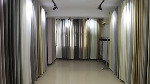 Hot Selling Embroidered European Style 100% Polyester Flame Retardant Blackout Curtains Insulate Living Room Drapes Valances