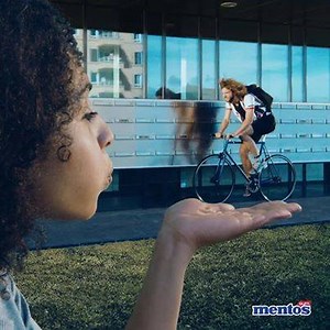 Delivering non-stop freshness. Mentos Pure Fresh Gum. #LongLastTheFresh | Mentos