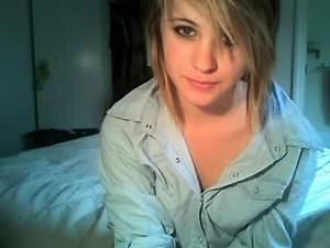 Hot Teen Strips And Spreads