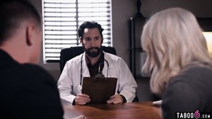 Doctor offers to impregnate wife of infertile couple