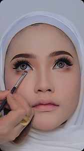 381K views · 48K reactions | Ilmu free utk semua,, bagi yg dh pro,jgn kecam kita tau.. style,teknik masing2 ye… Tq pada yg support kakak❤️ • #muakelantan #muakotabharu #muakb #muakelate #muatumpat #muabachok #makeupkelantan #makeupkotabharu #makeupkb #muakelantanmurah #muakotabharukelantan #muaakadnikah #fypmakeuptutorial #tutorial #makeupnaturel #makeupnatural | Alang Haffis | Facebook