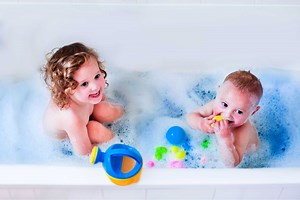 My Children Are Bathing Together, Is It OK? | About Islam