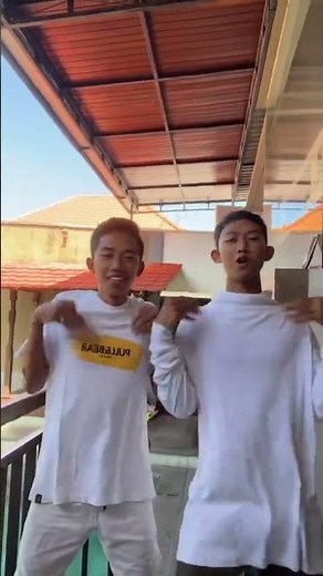 Arik Saputra join dance nona pica"nih😁#masukberanda ‪@MikaelTubeHD‬