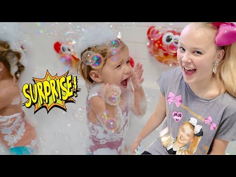 Biggest BUBBLE BATH with JOJO SIWA!