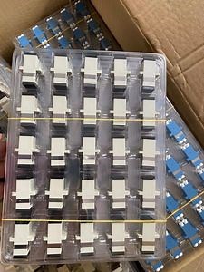 [Hot Item] Singlemode Multimode LC/Sc/St Fiber Optic Adapter for Simplex Duplex Cable