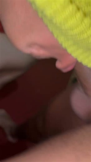 Que rico me chupaba la verga mi vecino, me dijiste que era heterosexual y terminó comiendo mis mecos. Completo en mi canal de telegram. Dm al privado. https://t.co/zd5a1iKBNH