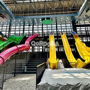 [Hot Item] Shopping Malls Water Playground Slide: En 71 Toy Safety Plastic with Soft Corner Protectors