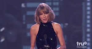 iHeartRadio Awards 2016 - Justin Timberlake paid tribute to Taylor Swift