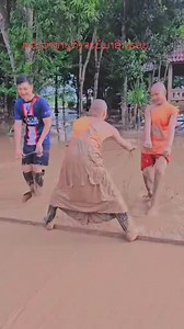 323K views · 1.7K reactions | ນ້ຳລົງແລ້ວຍັງຂີ້ຕົມບາດນີ້ນະ ອານາໄມ ຫລັງນໍ້າລົດລົງ | Update Laos Magazine | Facebook