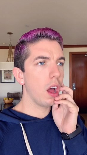 🗣 REAPPLY 🗣 YOUR 🗣 SUNSCREEN #skincarebyhyram #skincare #sunscreen