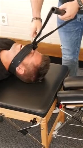 *Fit* French Canadian Couple trying chiro session! #reels #chiropractor #chiropracticadjustment #chiropractichealth #viral | Dr. Joseph Cipriano