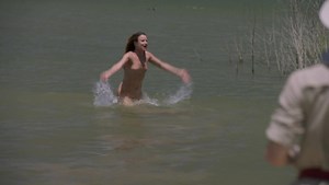 Juliette Lewis nude - Camping s01e01 (2018)