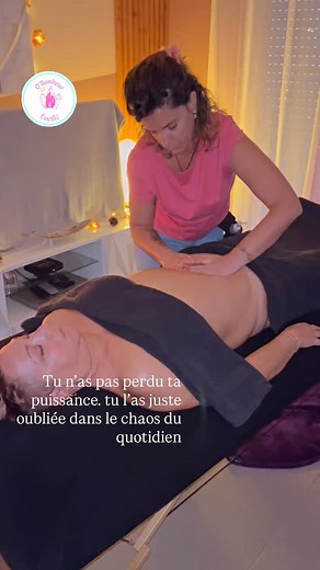 Sous les masques, les rôles et les “je dois”, il y a cette femme. Celle qui ressent, qui crée, qui rayonne — ta Déesse intérieure. Le Rituel de la Déesse Sacrée 👑 est une invitation à la retrouver. 🌸 À travers le toucher énergétique, les pierres sacrées et la respiration intuitive, tu reconnectes ton énergie féminine, libères les blocages et ravives ton feu intérieur. Ce soin est un moment suspendu, un espace sacré pour réapprendre à t’aimer profondément. 💌 Réserve ton moment de reconnexion e